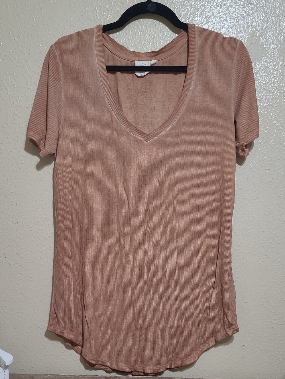 White Crow Ribbed V-Neck Tee